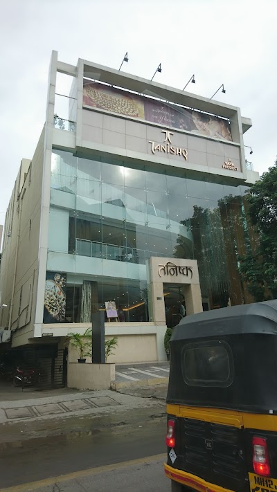Time Square, Bund Garden Road